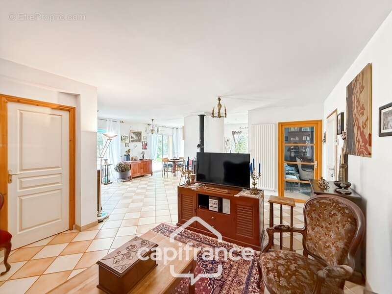 Maison à NOYAL-PONTIVY