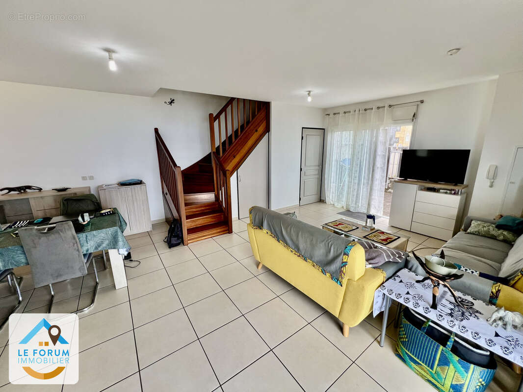 Maison à PETITE-ILE