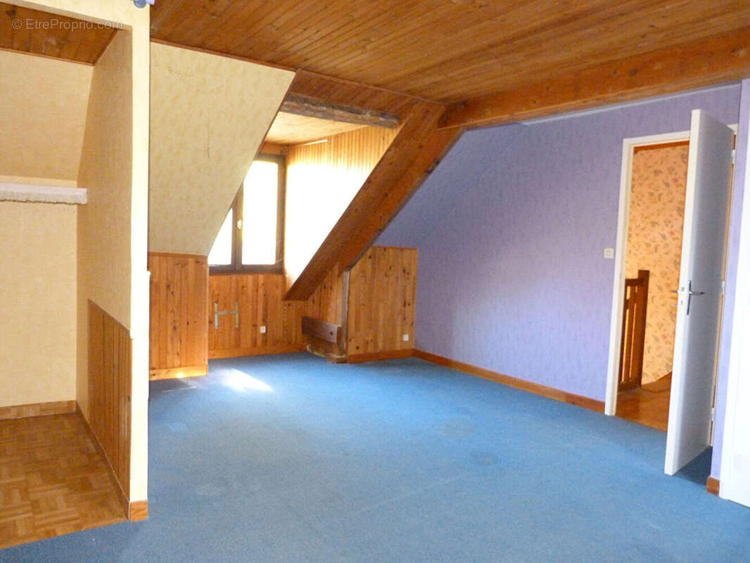 Maison à LAUBRIERES