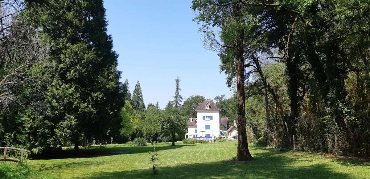 Maison à SAINT-CIRQ-LAPOPIE