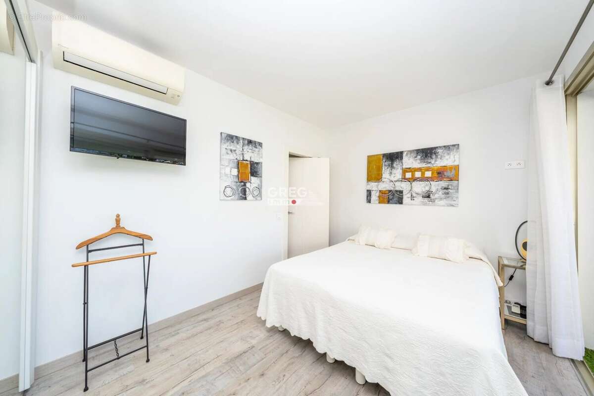 Appartement à VILLENEUVE-LOUBET