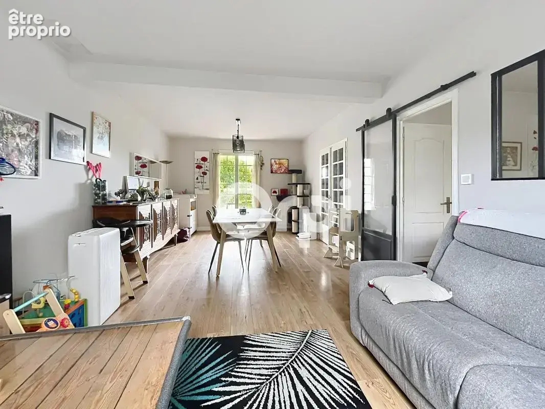 Maison À Vendre à Saint Pantaléon de Larche ! - photo 5