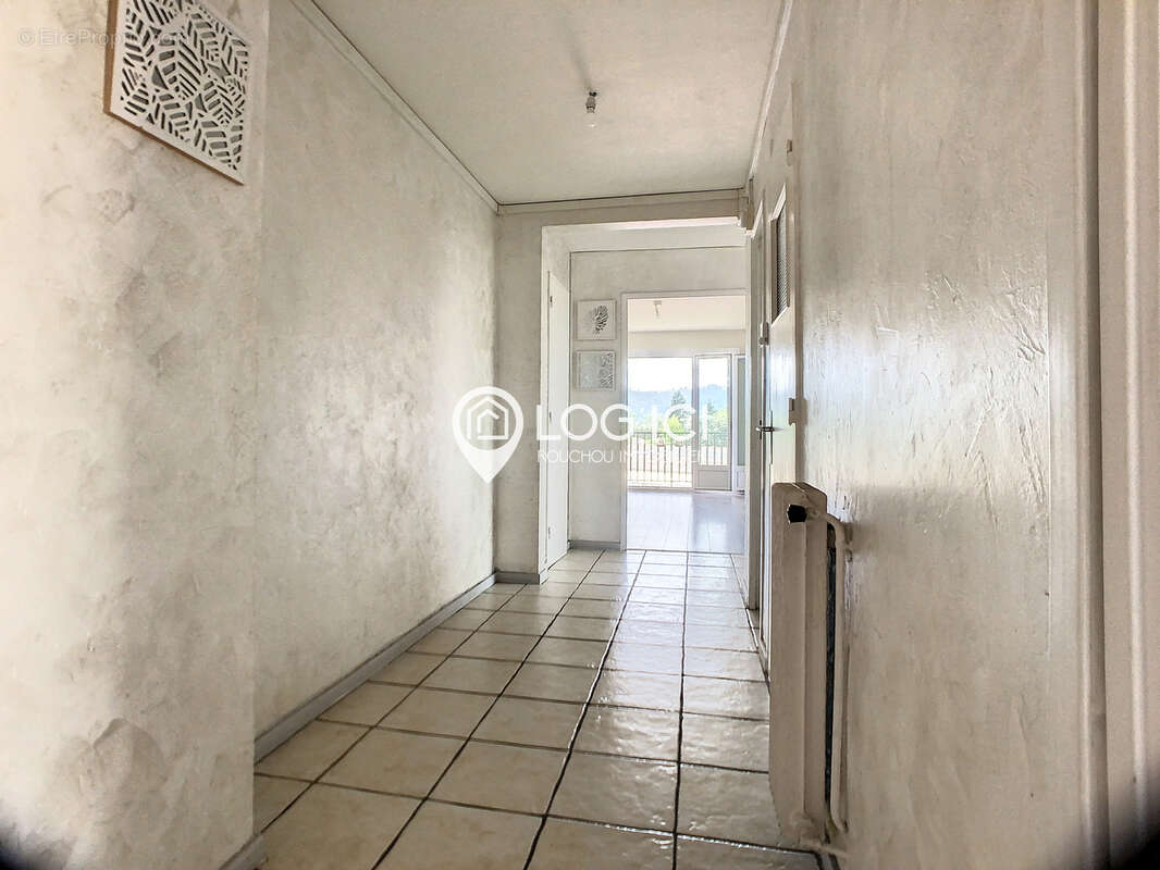 Appartement à BILLERE