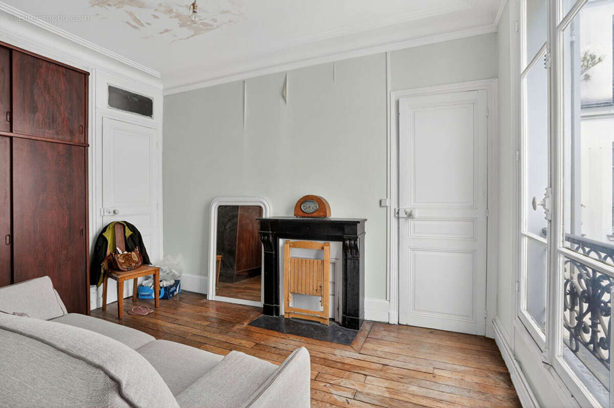 Appartement à PARIS-11E