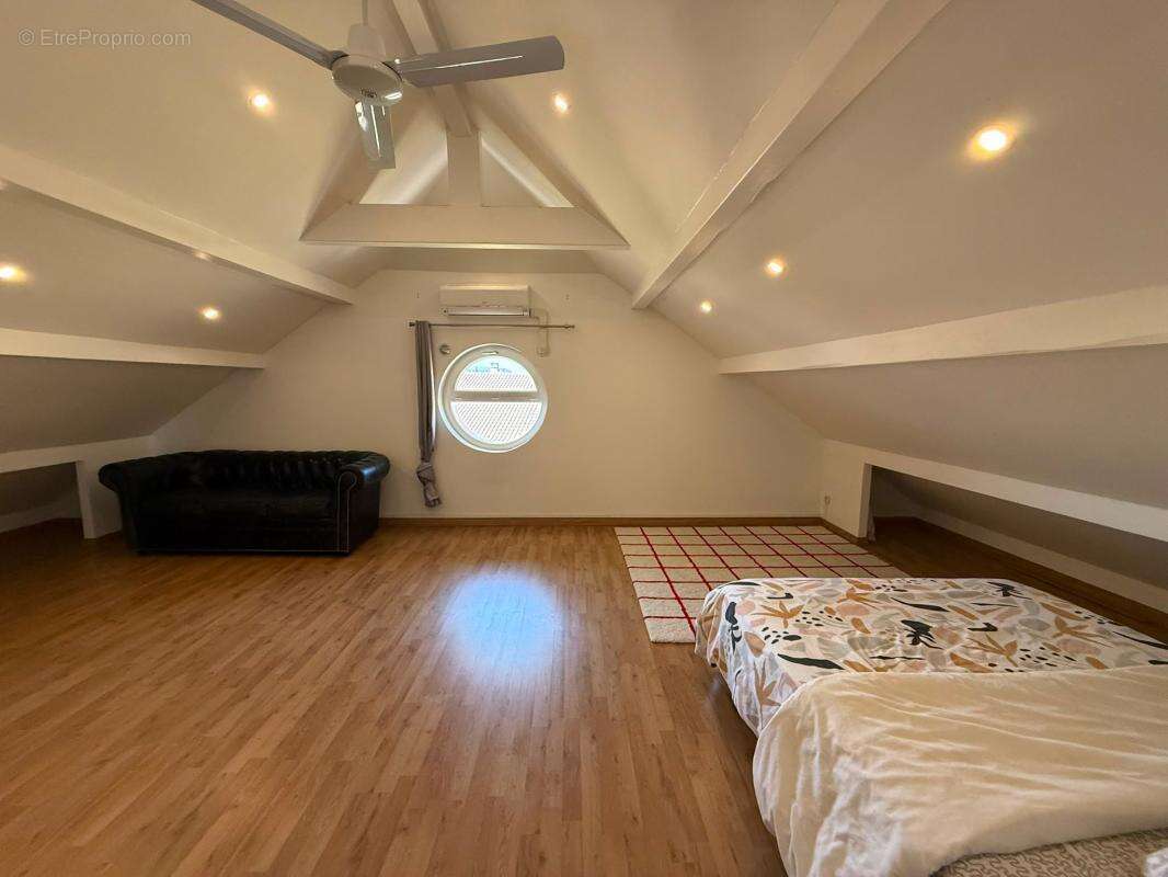 À VENDRE – Maison familiale de 177 m² avec fort potentiel – SALES (74150) - photo 7