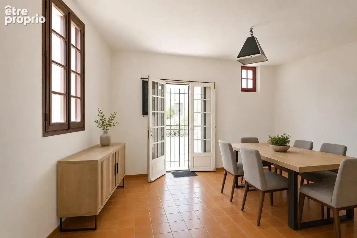 Maison 5 pièces de 79m2 à Saint-Gilles 30800 - photo 5
