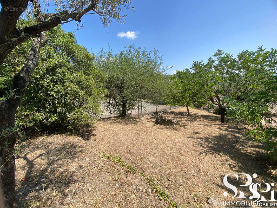 SOLLIES-PONT - Terrain constructible 1 631 m2 plat - photo 2