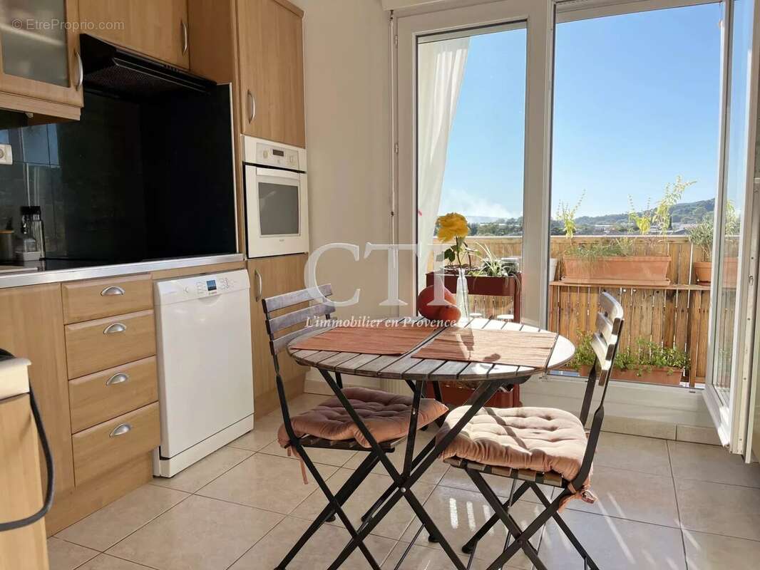 Appartement à NYONS