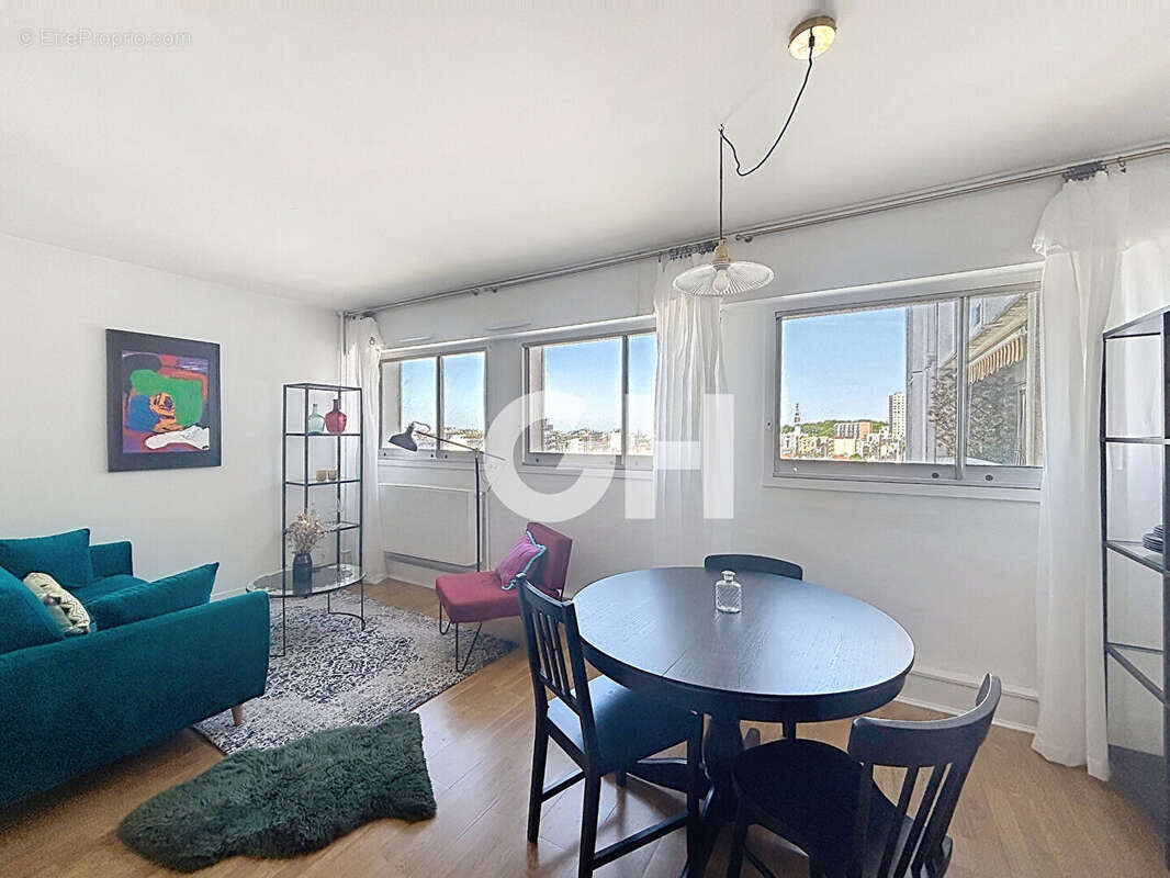Appartement à PARIS-20E