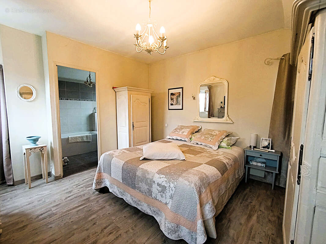 Maison à LE BLANC-MESNIL