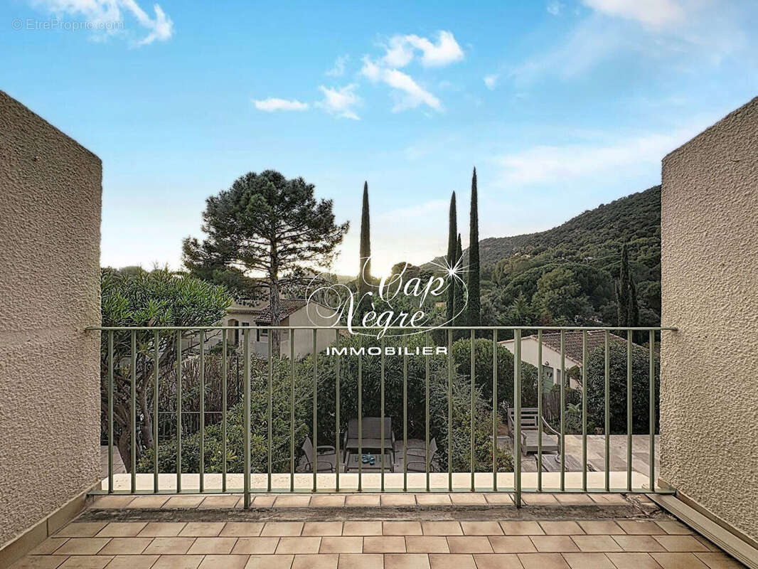 Appartement à LE LAVANDOU