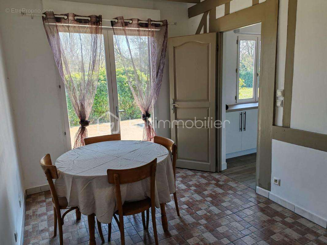 A VENDRE Maison 3 chambres, séjour 45 m², double garage – TROUVILLE-LA-HAULE - photo 4
