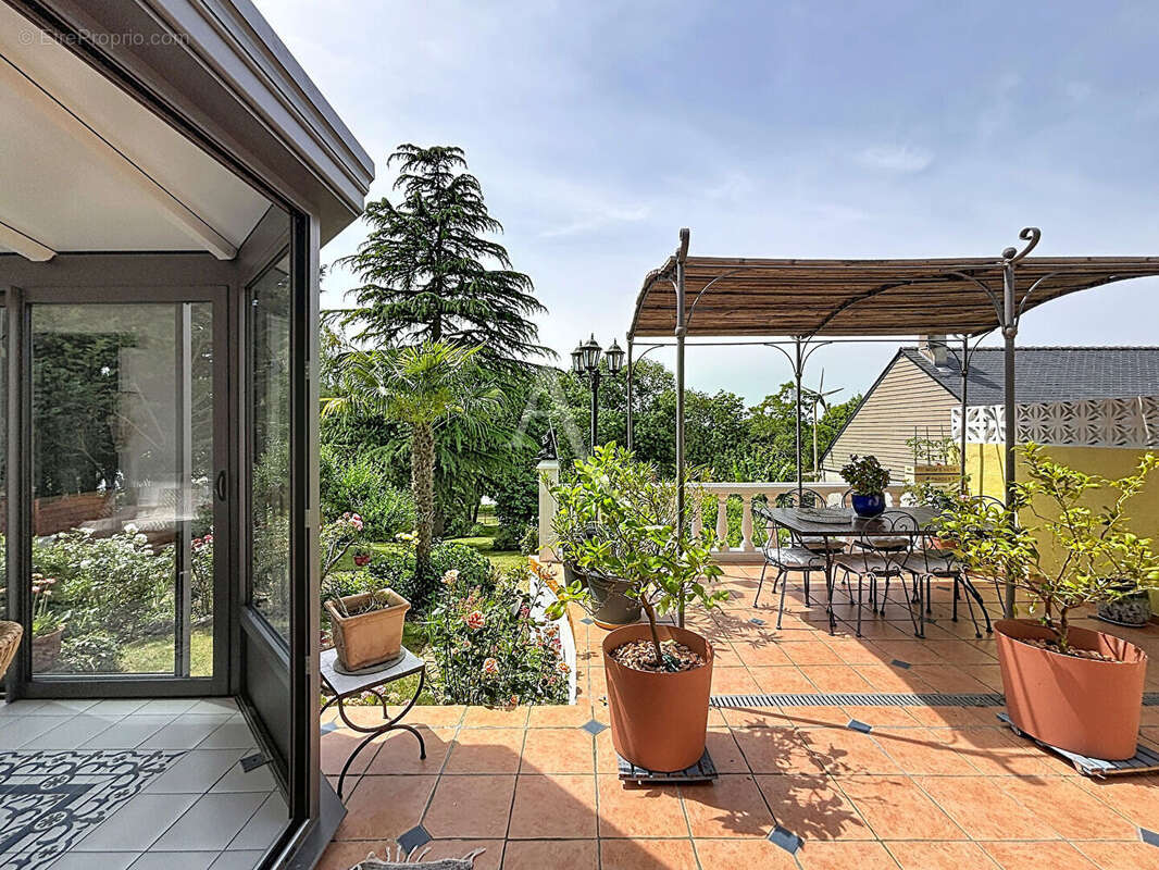 Maison à BRIOLLAY