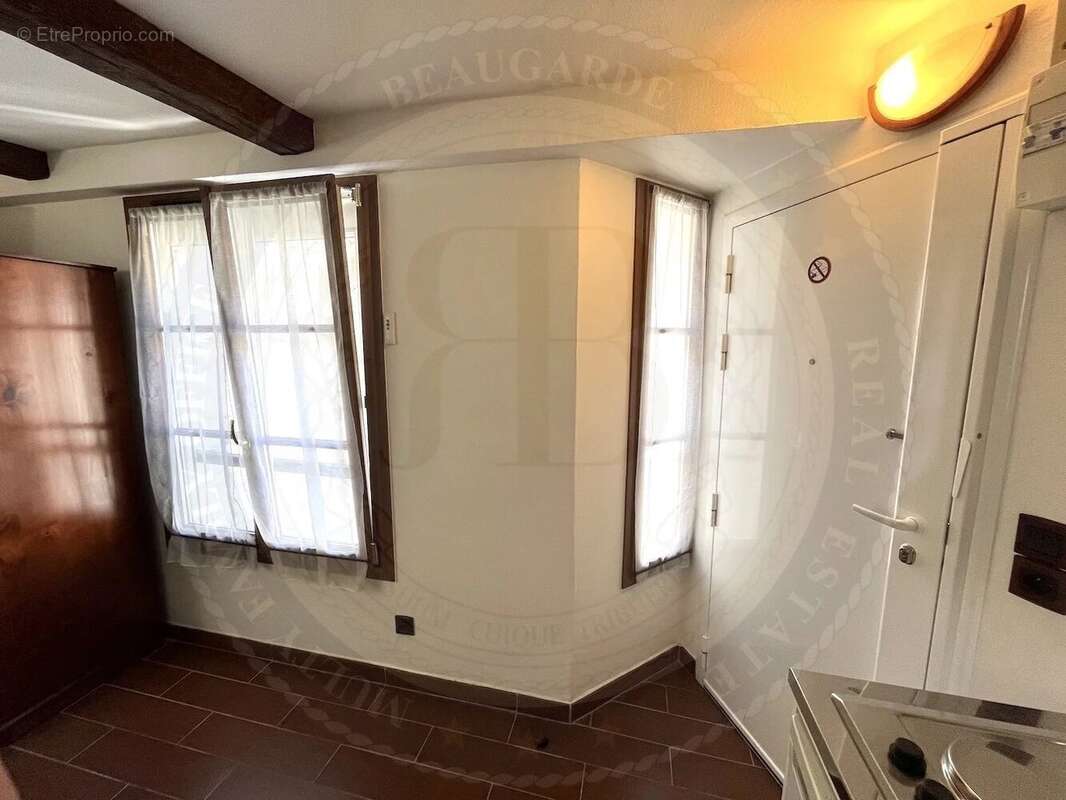 Appartement à PARIS-2E