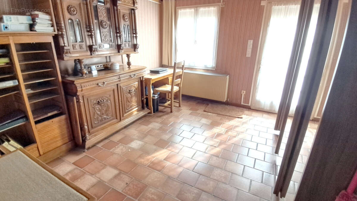 Maison à BRAY-LES-MAREUIL