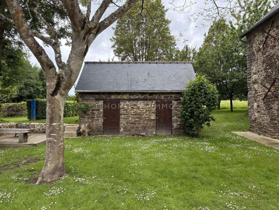 Maison à PLOUER-SUR-RANCE