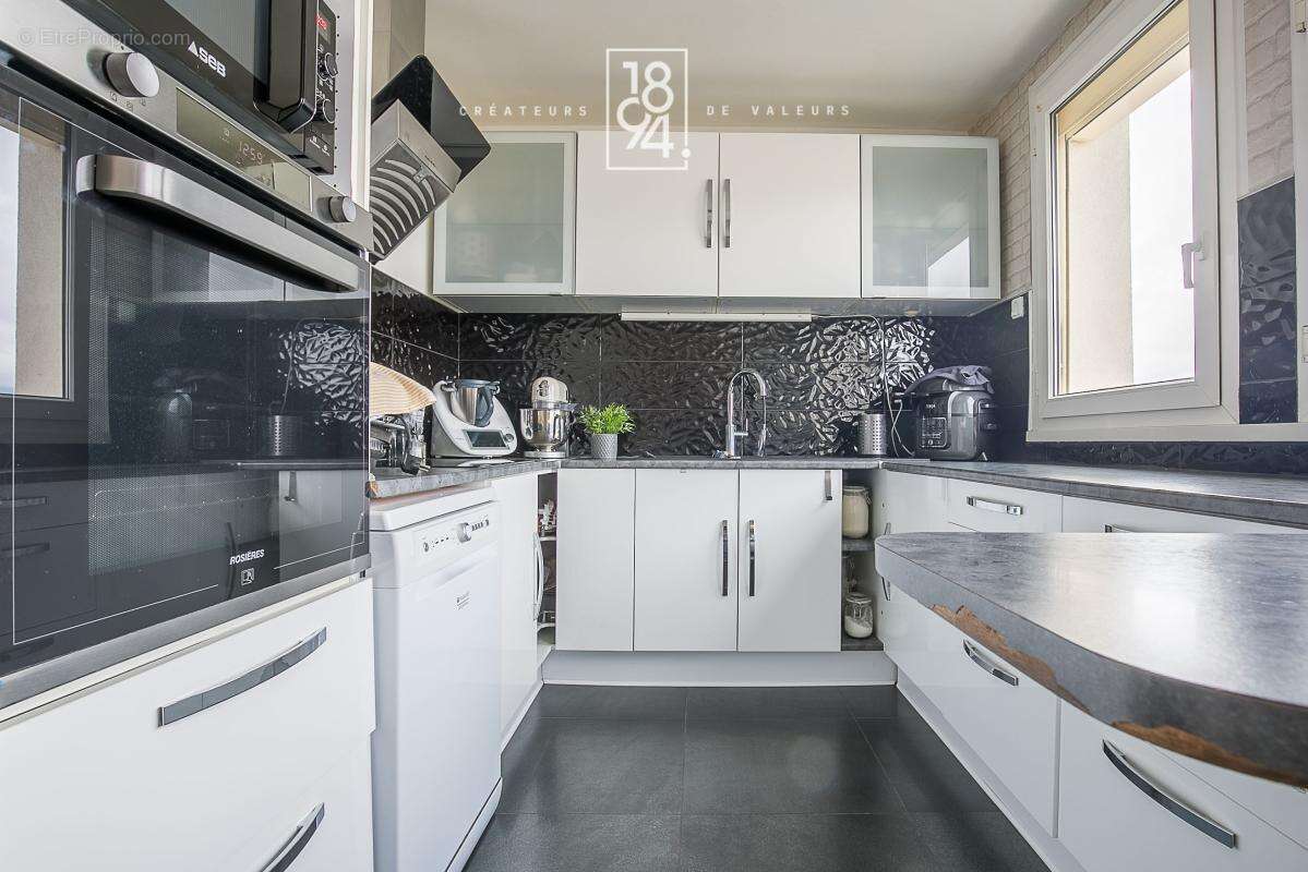 Appartement à MARSEILLE-11E