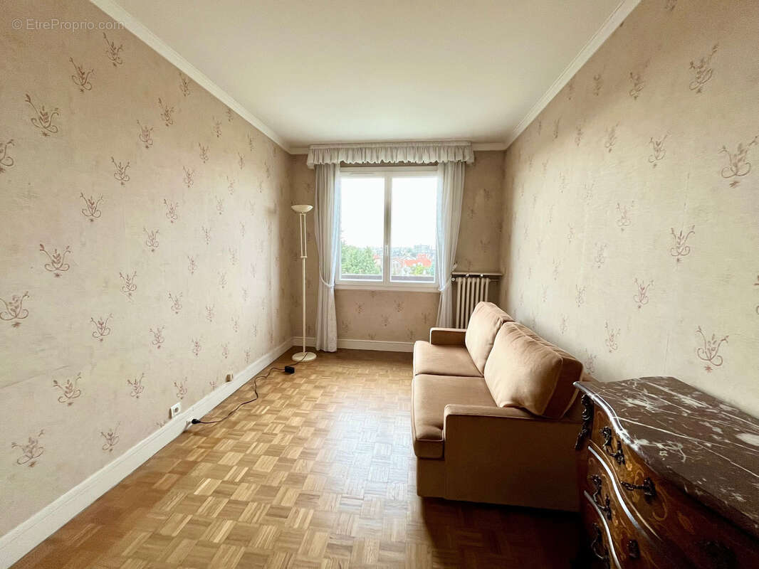 Appartement à SAINT-MAUR-DES-FOSSES