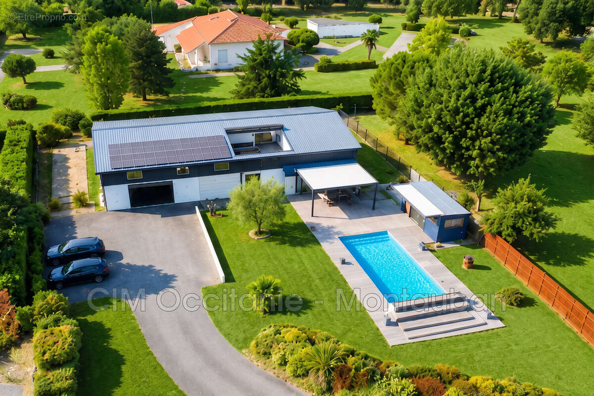 Maison 300 m² à Montauban  - photo 2