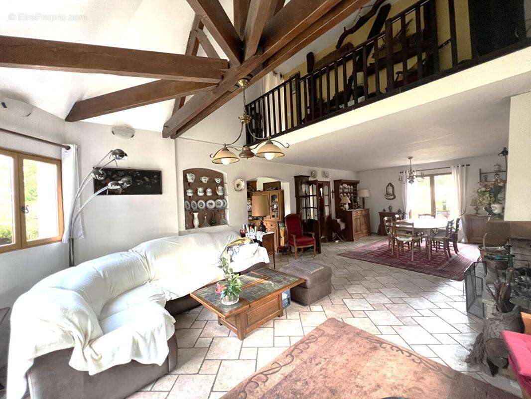 Maison à THOIRY