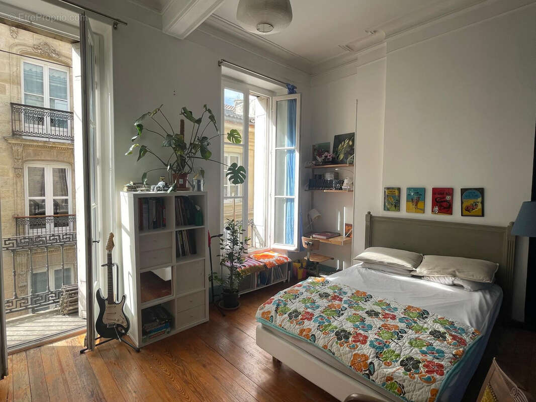 Appartement à BORDEAUX