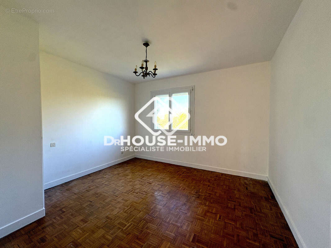 Maison à COULOUNIEIX-CHAMIERS
