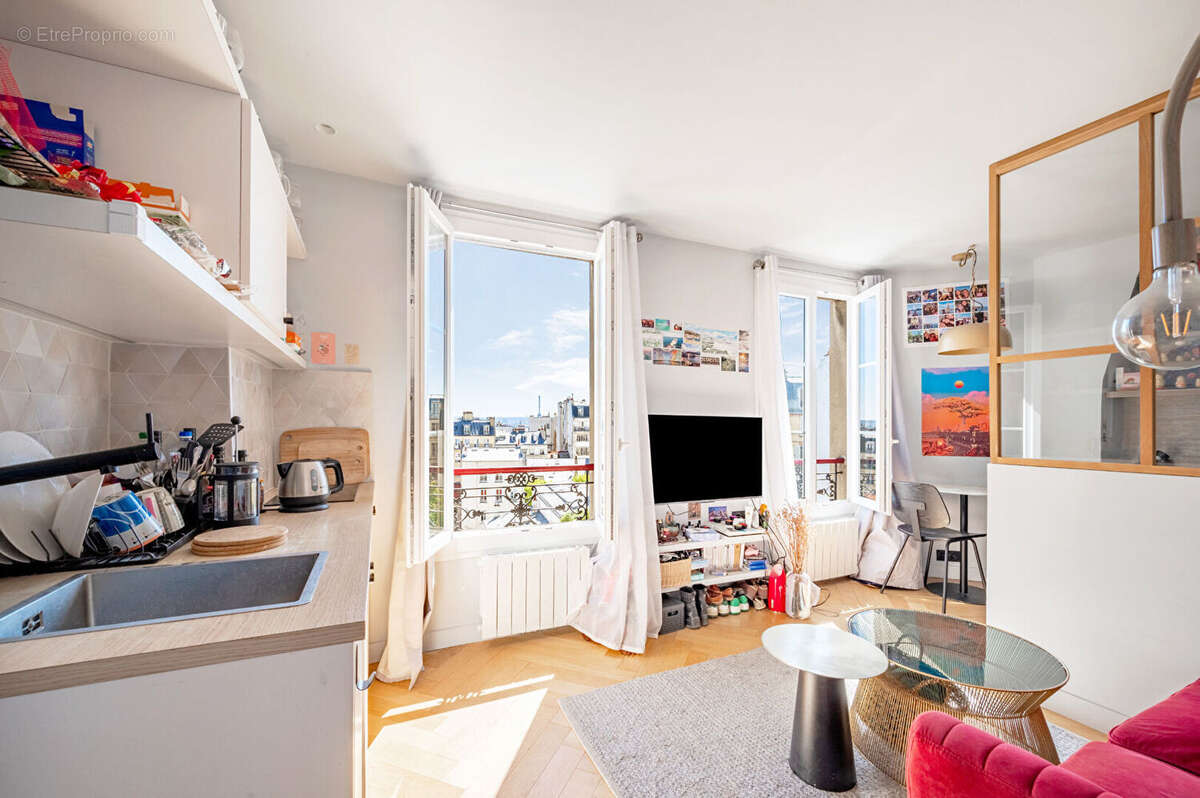 Appartement à PARIS-18E