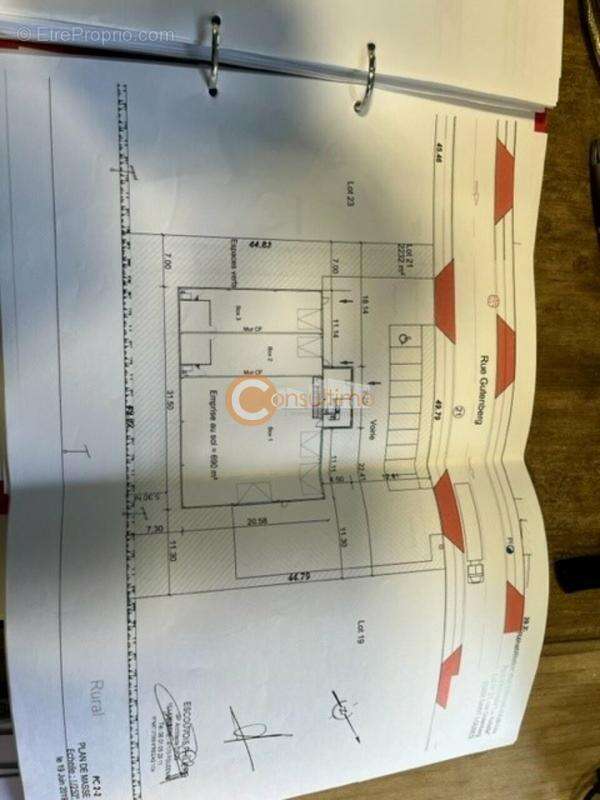 Commerce à SAINT-LOUBES