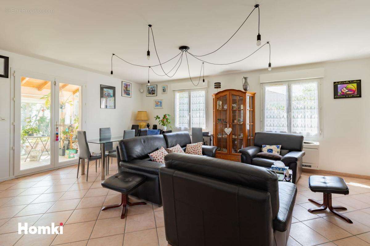 Maison/Villa T5 de 142 m2 à Trèbes 11800 - photo 12
