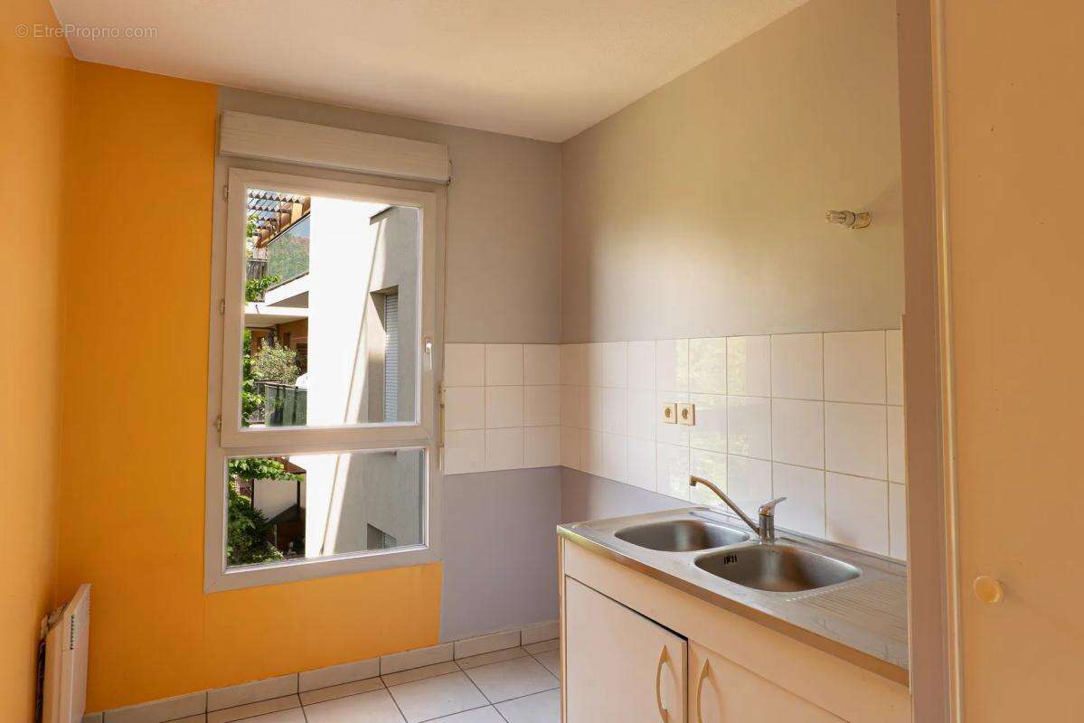 Appartement à LYON-8E