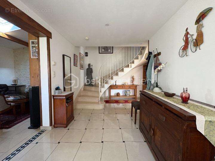 Maison à CORME-ECLUSE