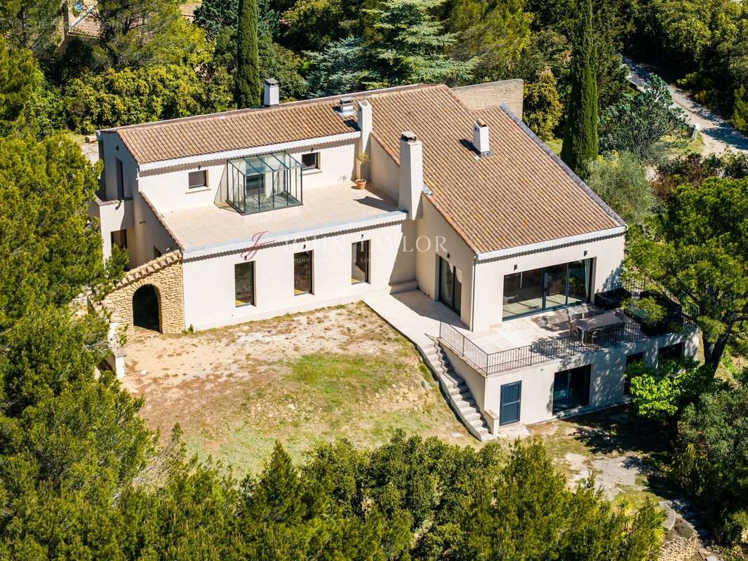 Maison à CHATEAUNEUF-DU-PAPE