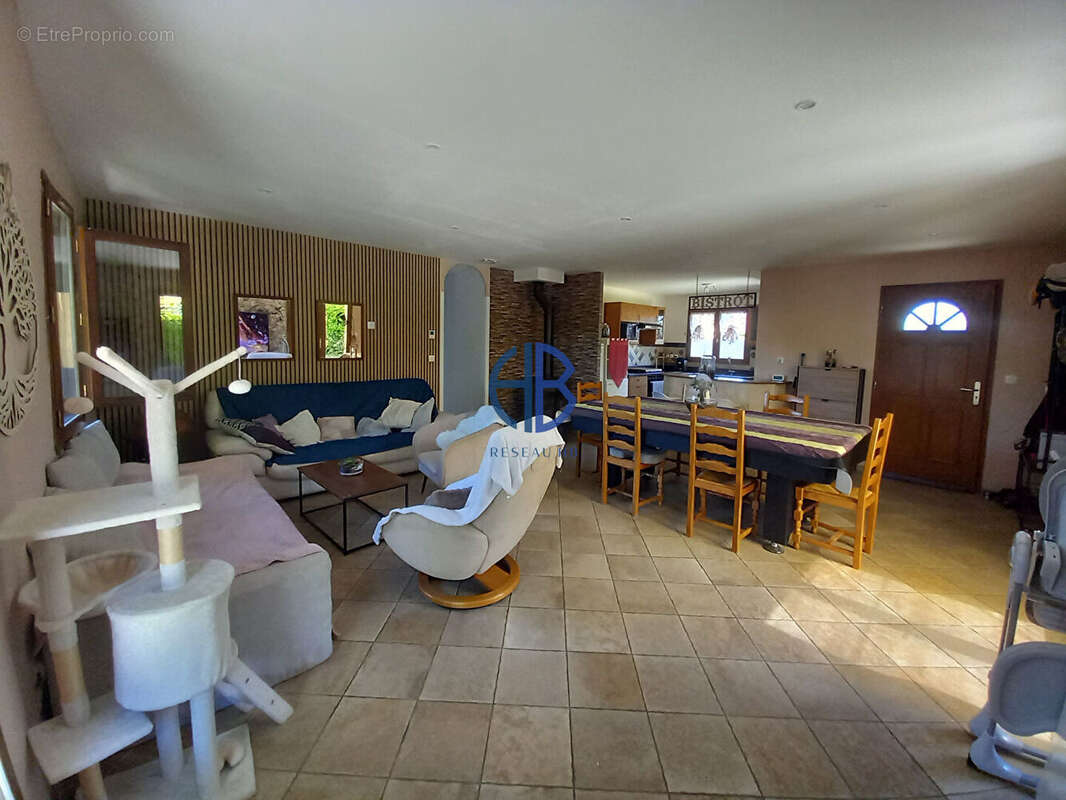 Coup de coeur assuré pour cette belle villa plain pied à visiter sans tarder - photo 6