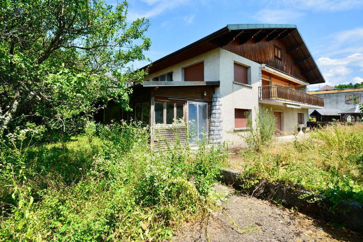 Espace et potentiel! Maison de 221 m2 + combles sur les hauteurs d'Annecy le Vieux - photo 4