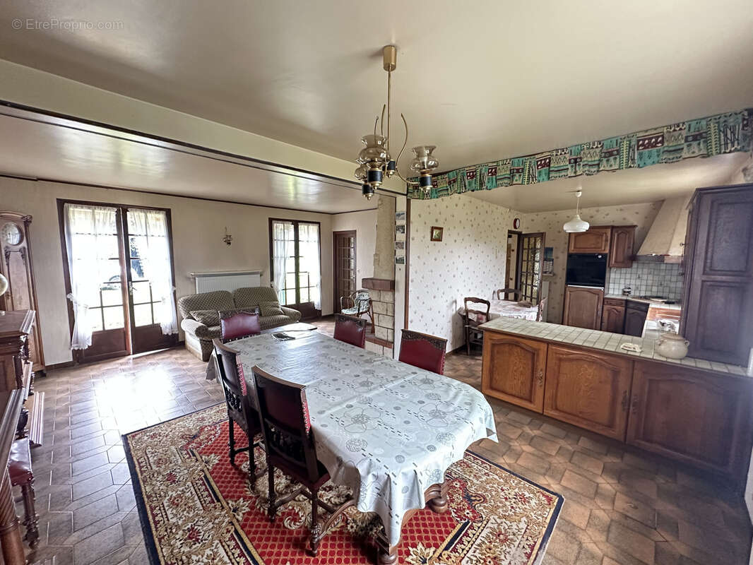 Maison à SABLE-SUR-SARTHE