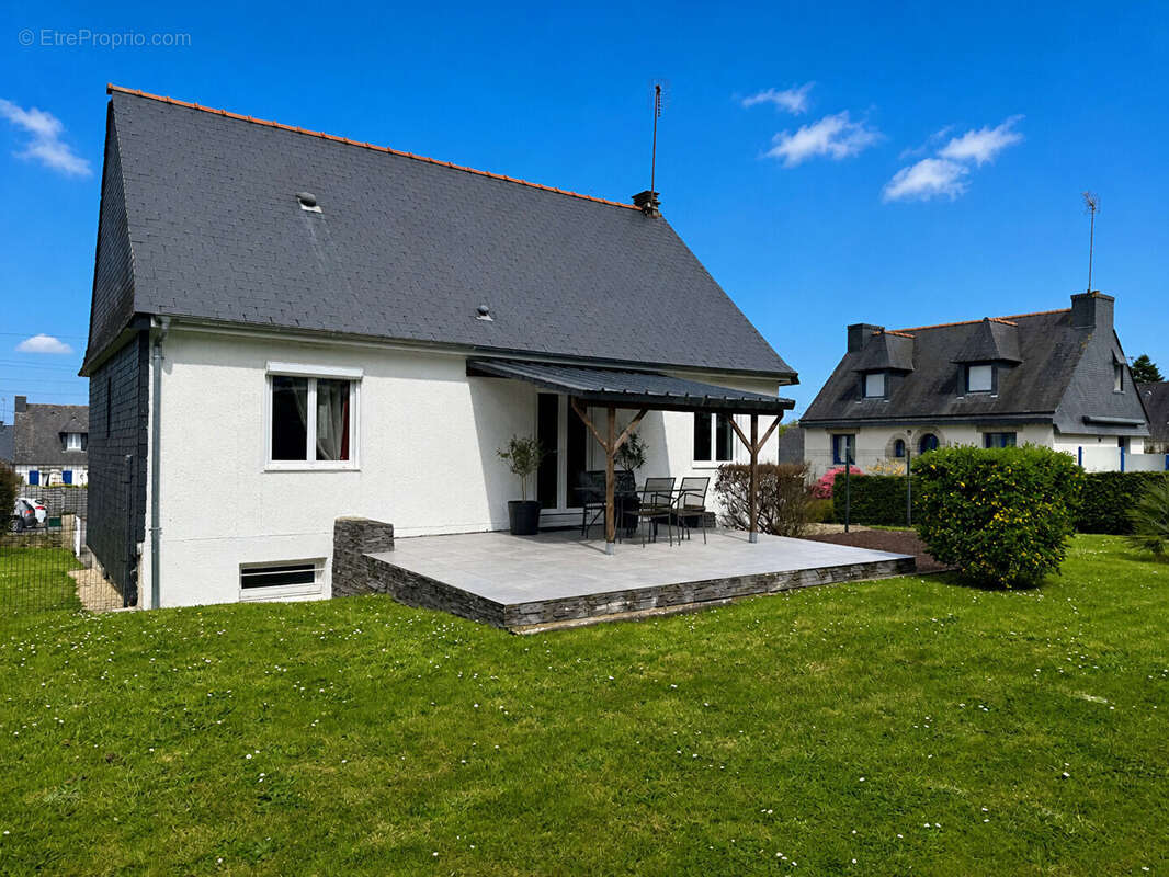 Maison à SAINT-JEAN-BREVELAY