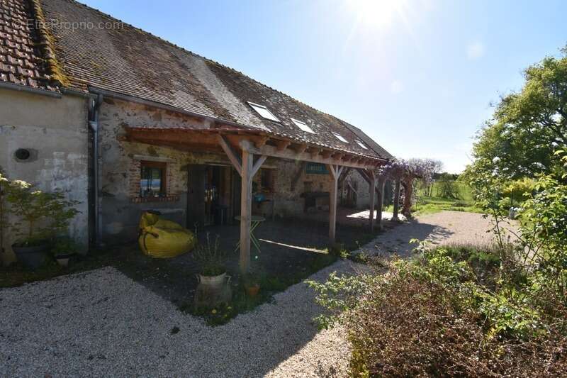 Maison à SAINT-LEGER-MAGNAZEIX