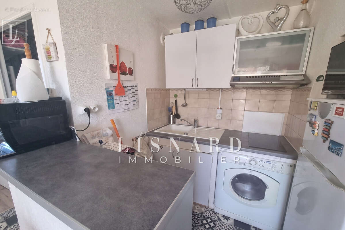Appartement à VALLAURIS