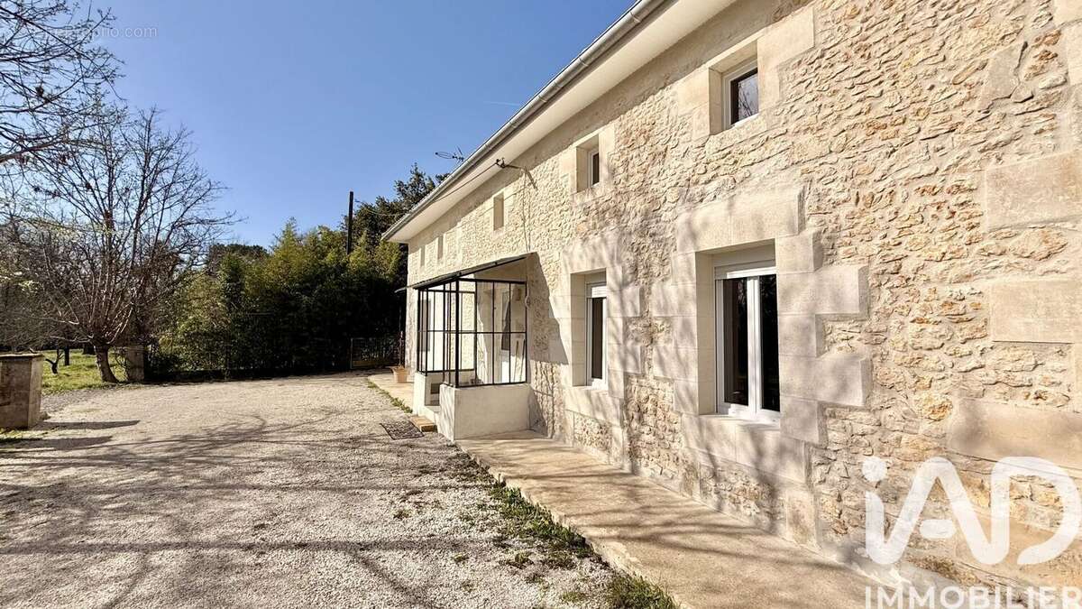 Photo 2 - Maison à MONTENDRE