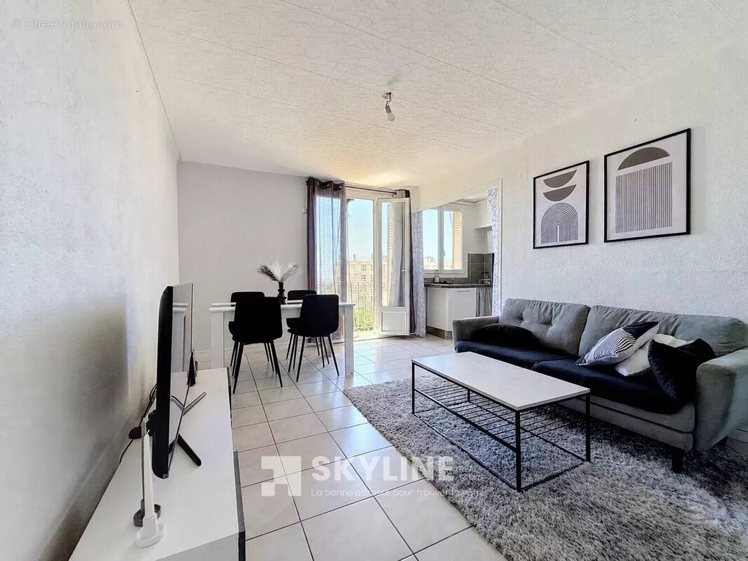 Appartement à MARSEILLE-14E