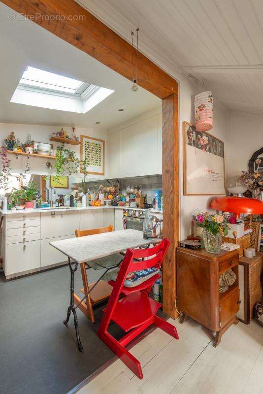 Appartement à PARIS-11E