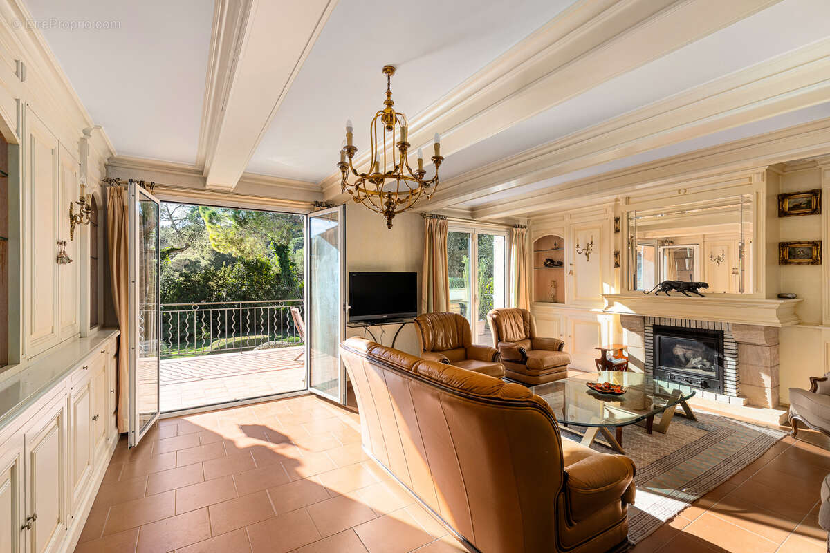 Maison à MOUGINS