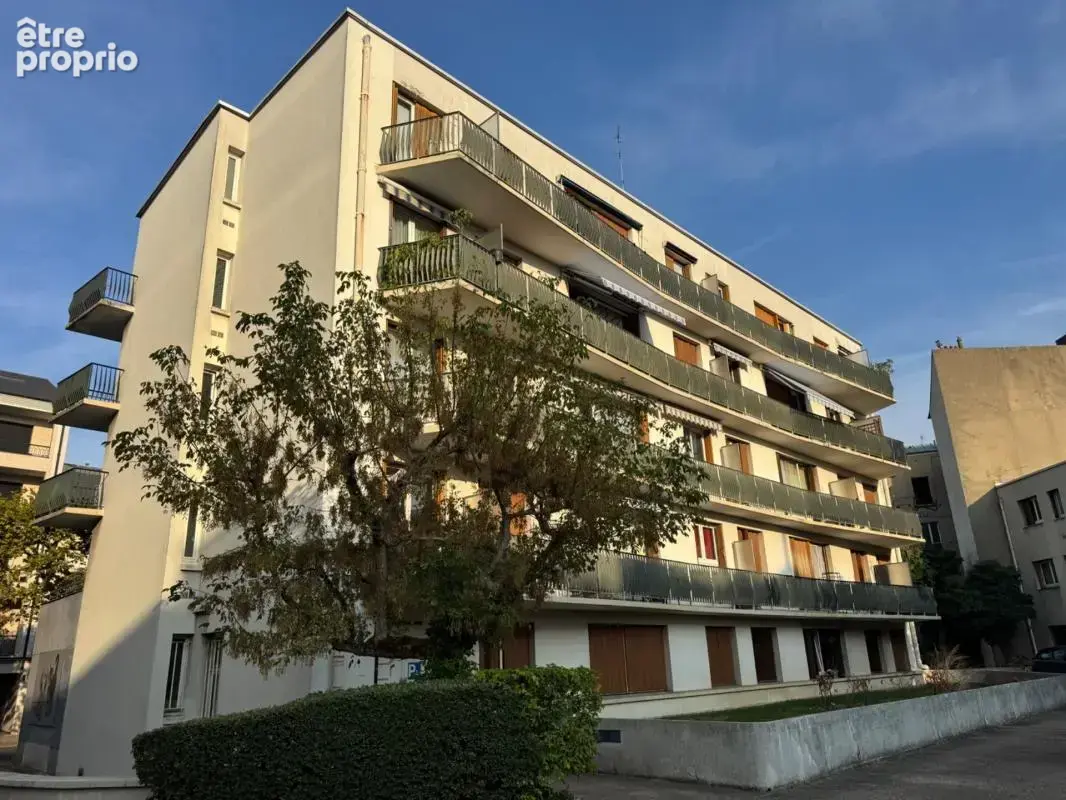 Appartement Coup de Cœur 70 m² – 3 pieces  – Parking – Cave – 3 Balcons – Le Perreux-sur-Marne - photo 5