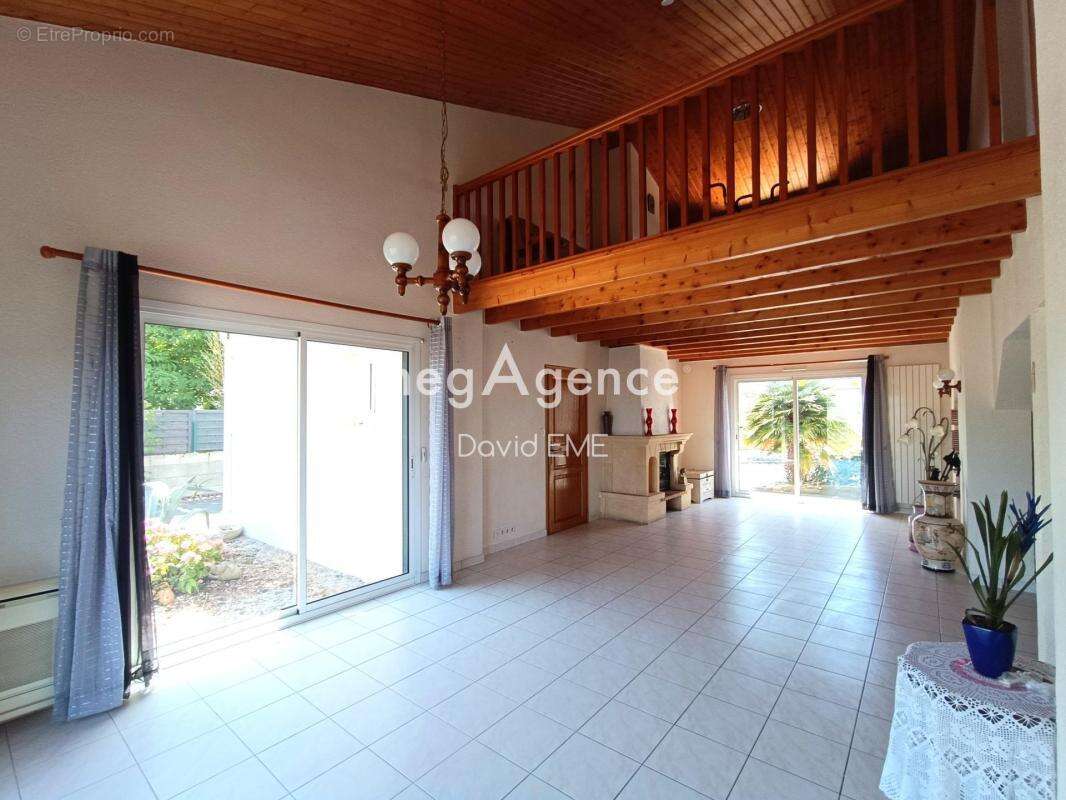Maison à AIZENAY
