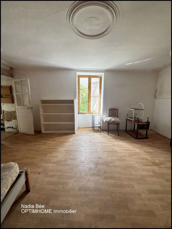 Maison à ROYERE-DE-VASSIVIERE
