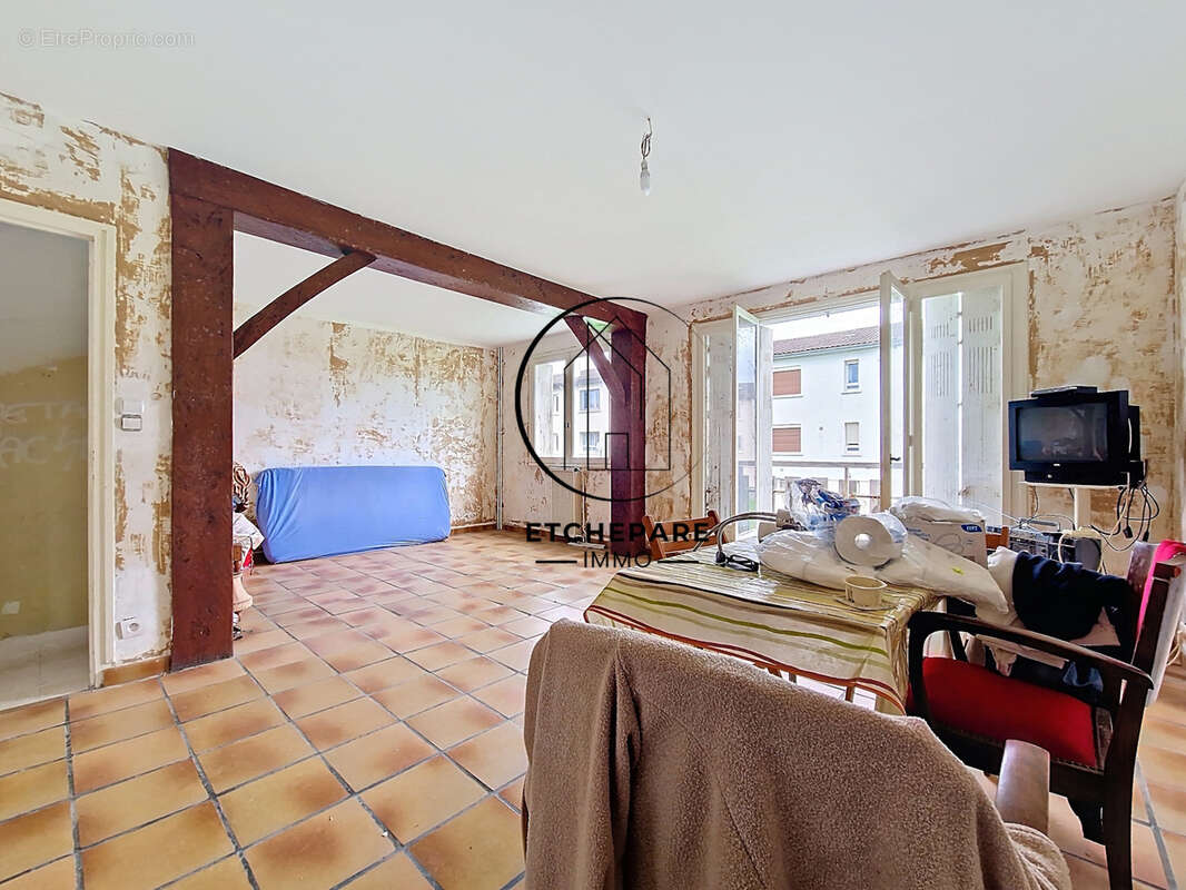Maison à SAUVETERRE-DE-BEARN