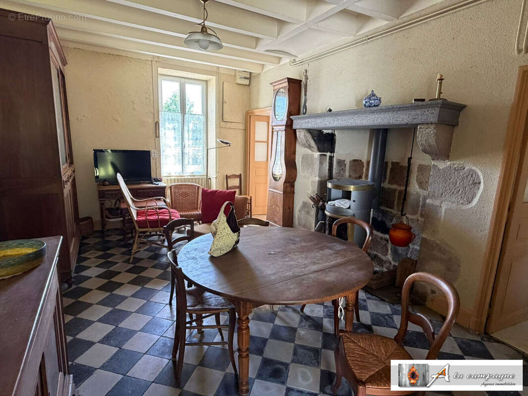 Maison à PIONSAT
