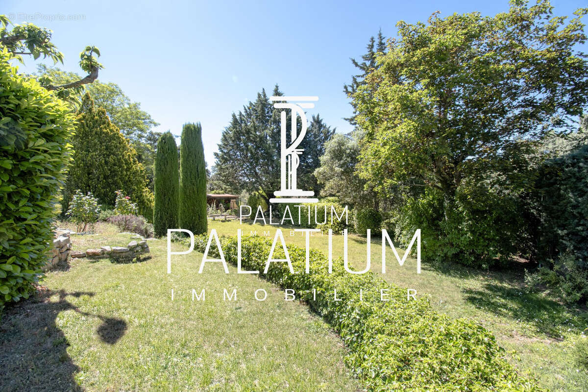 Maison à SAINT-JULIEN