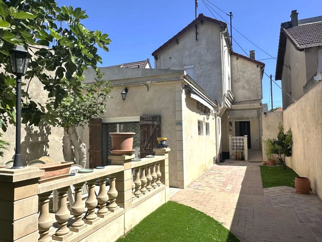 Maison à VITRY-SUR-SEINE
