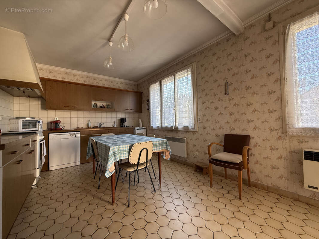 Maison à LE BLANC-MESNIL